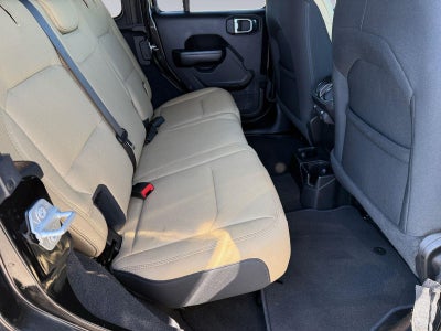 2020 Jeep Wrangler Unlimited Black and Tan