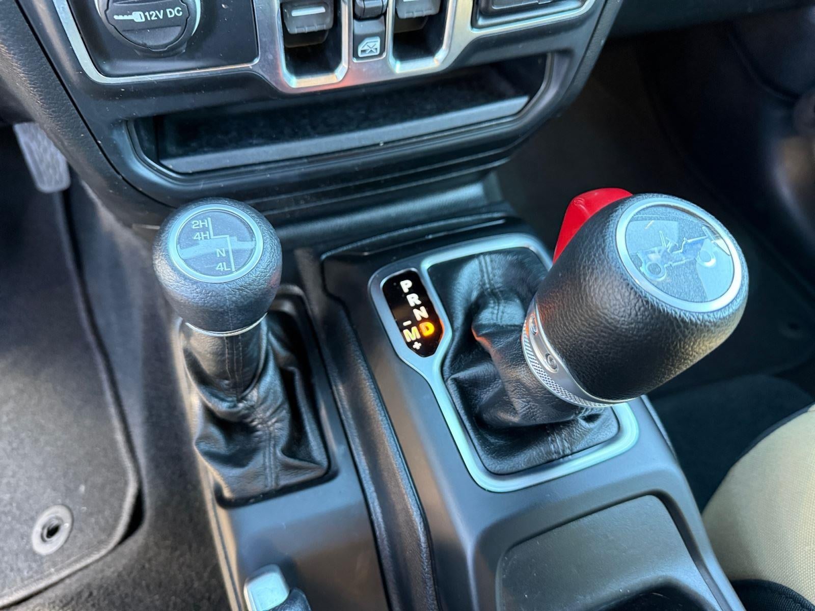 2020 Jeep Wrangler Unlimited Black and Tan