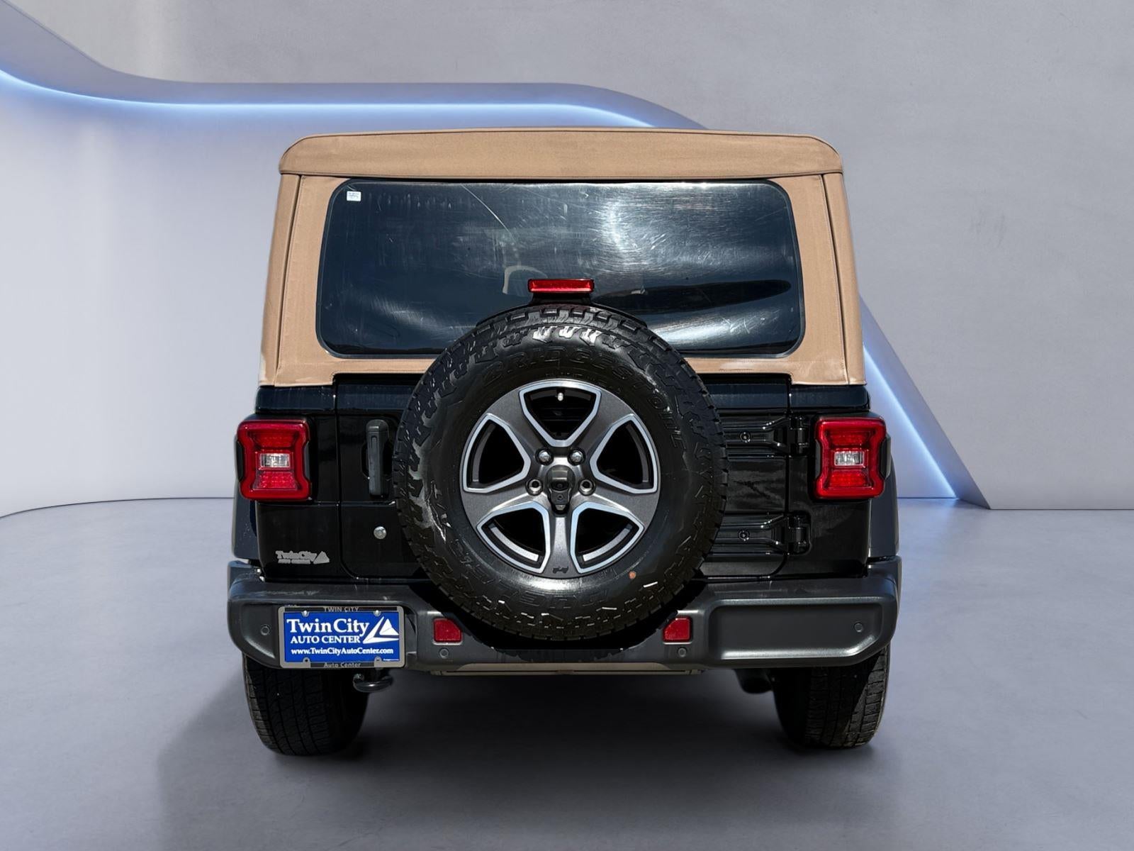 2020 Jeep Wrangler Unlimited Black and Tan