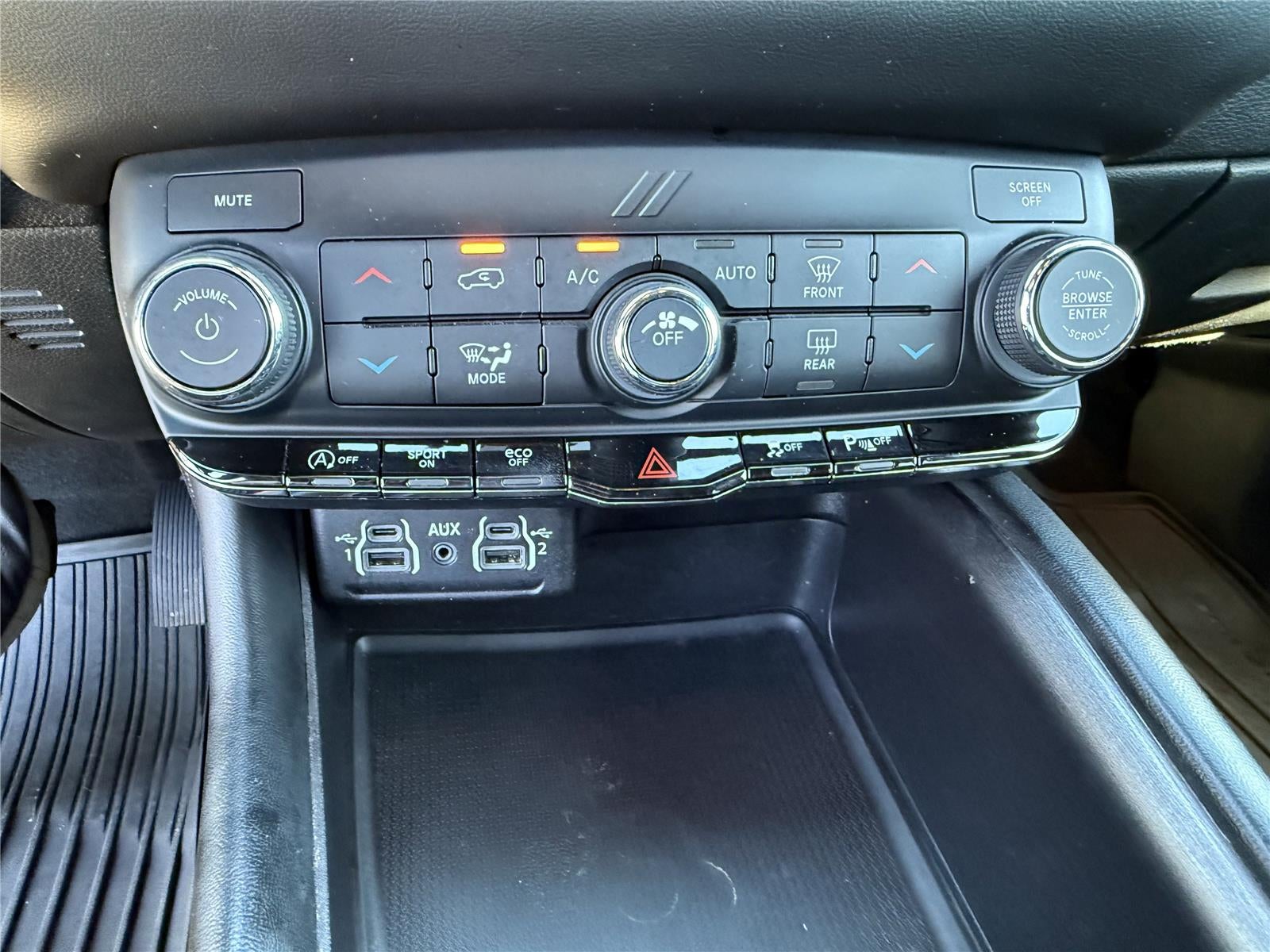 2023 Dodge Durango SXT Launch Edition