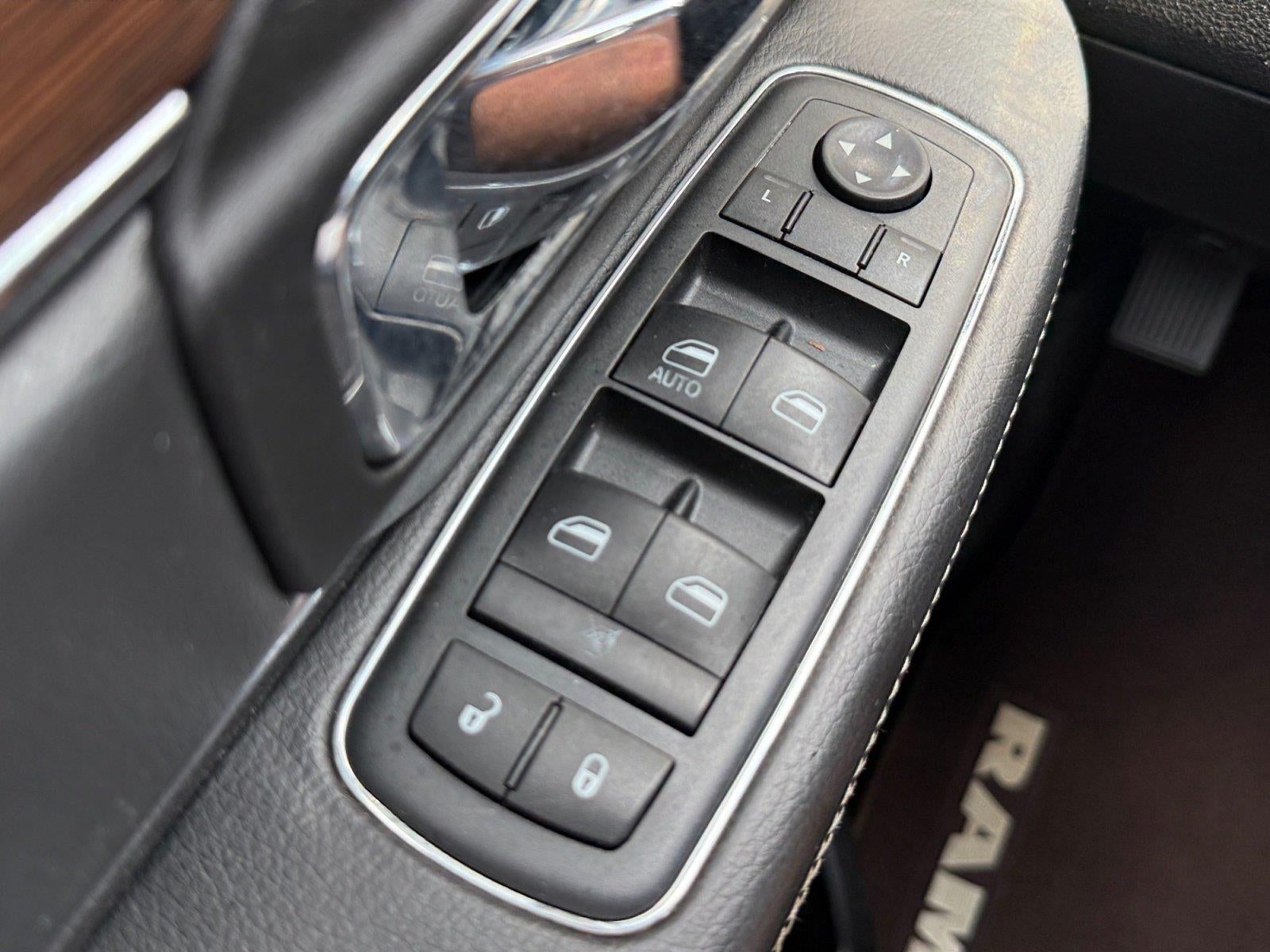 2015 RAM 1500 Laramie
