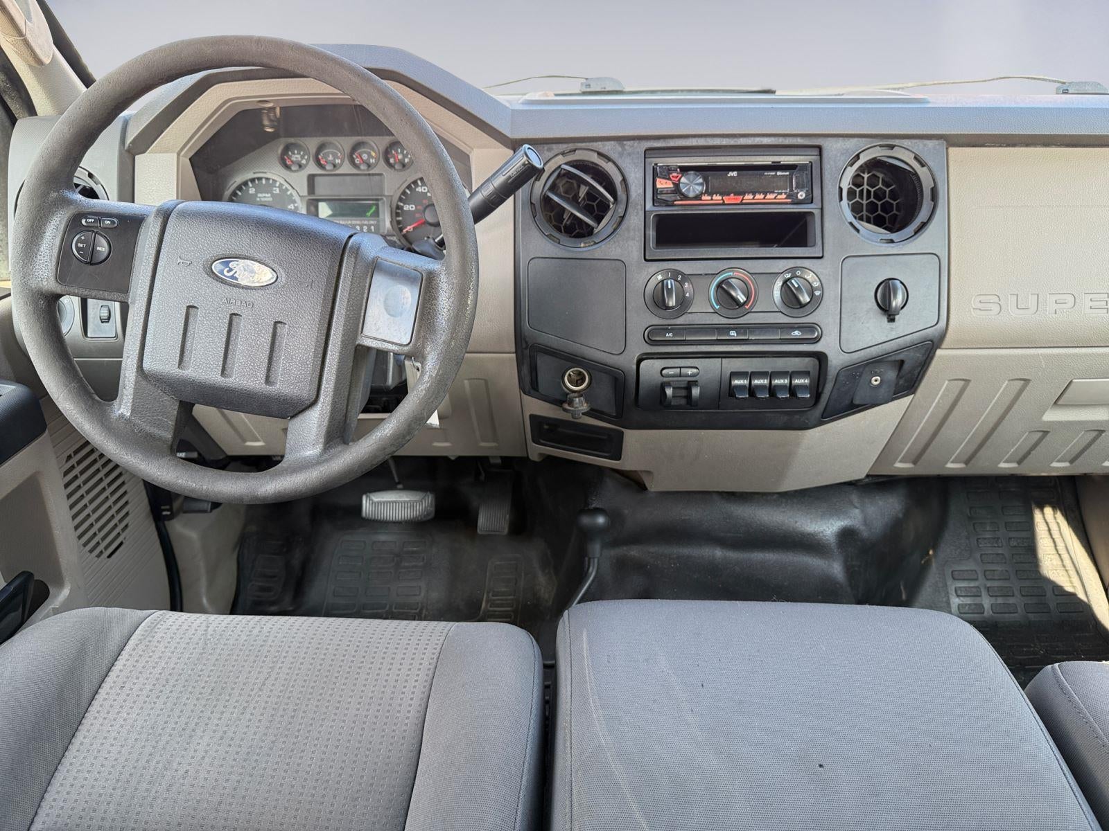2009 Ford Super Duty F-450 DRW XL