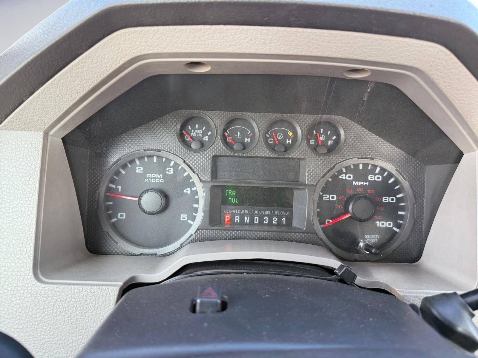 2009 Ford Super Duty F-450 DRW XL