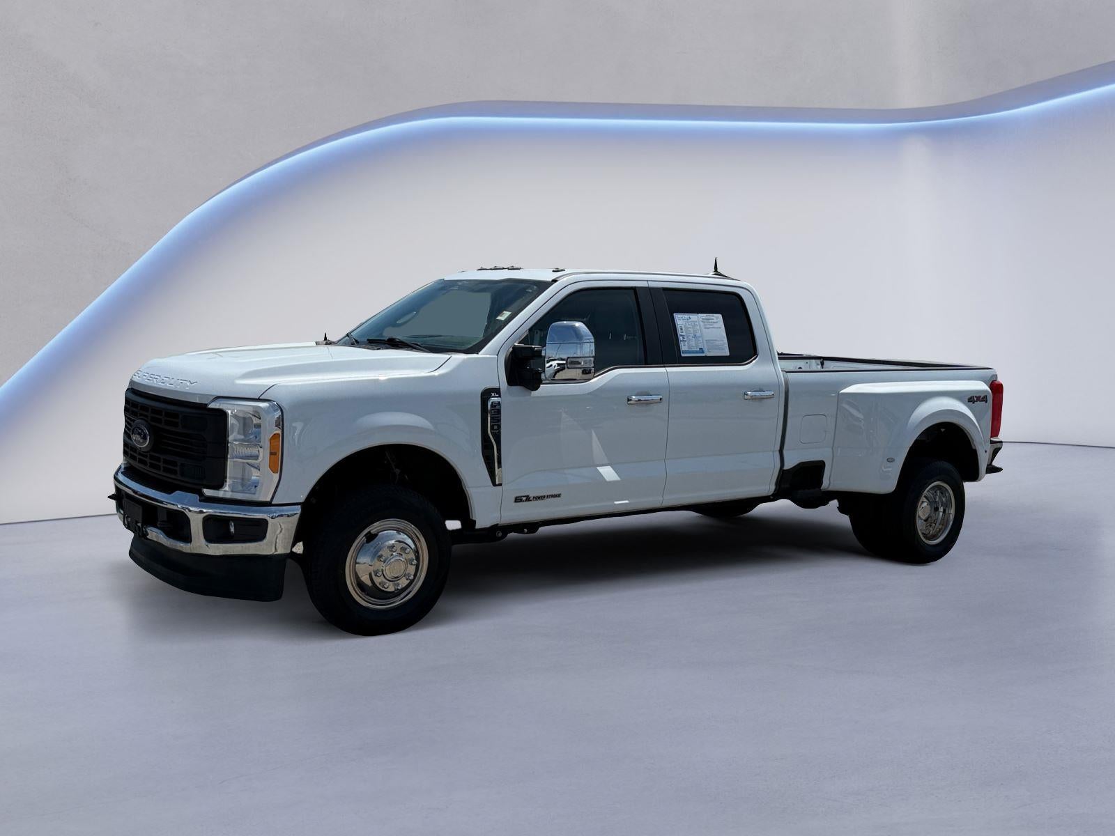 2023 Ford Super Duty F-350 DRW XL