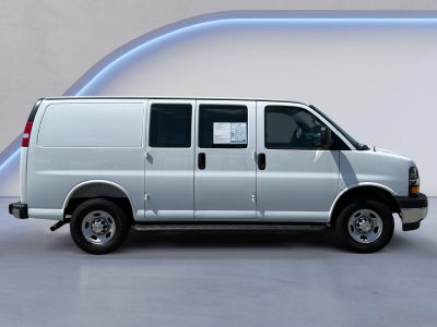 2025 Chevrolet Express Cargo Van Base