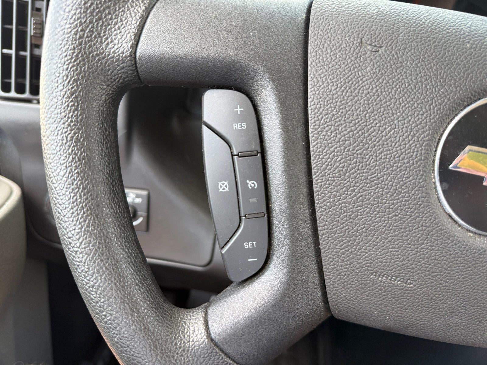 2025 Chevrolet Express Cargo Van Base