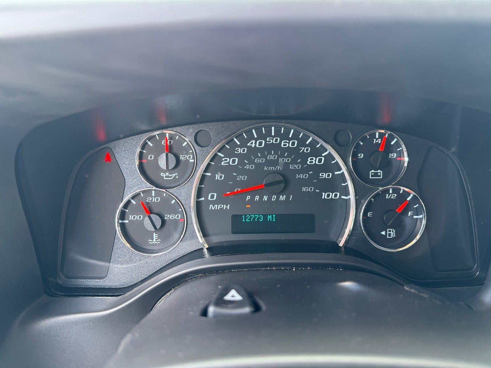 2025 Chevrolet Express Cargo Van Base