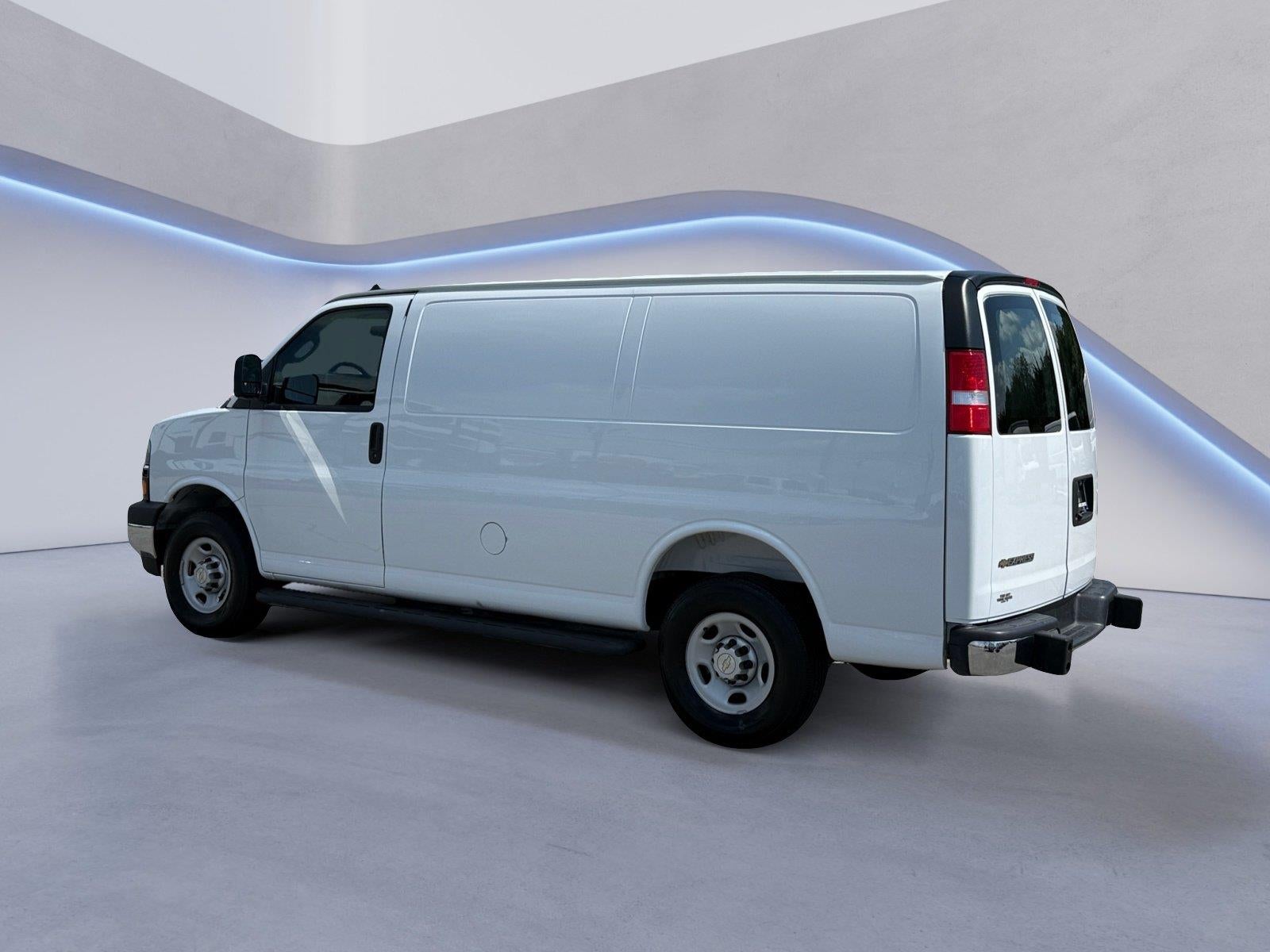 2025 Chevrolet Express Cargo Van Base