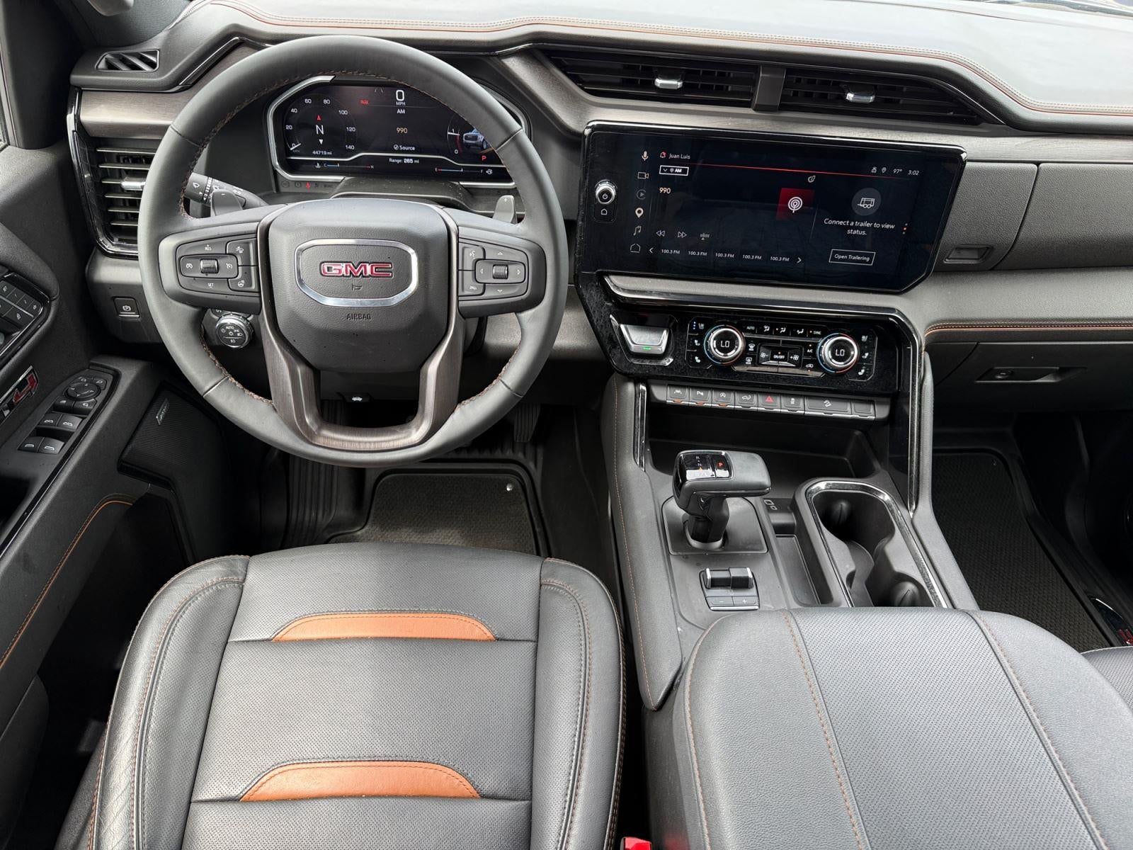 2023 GMC Sierra 1500 AT4