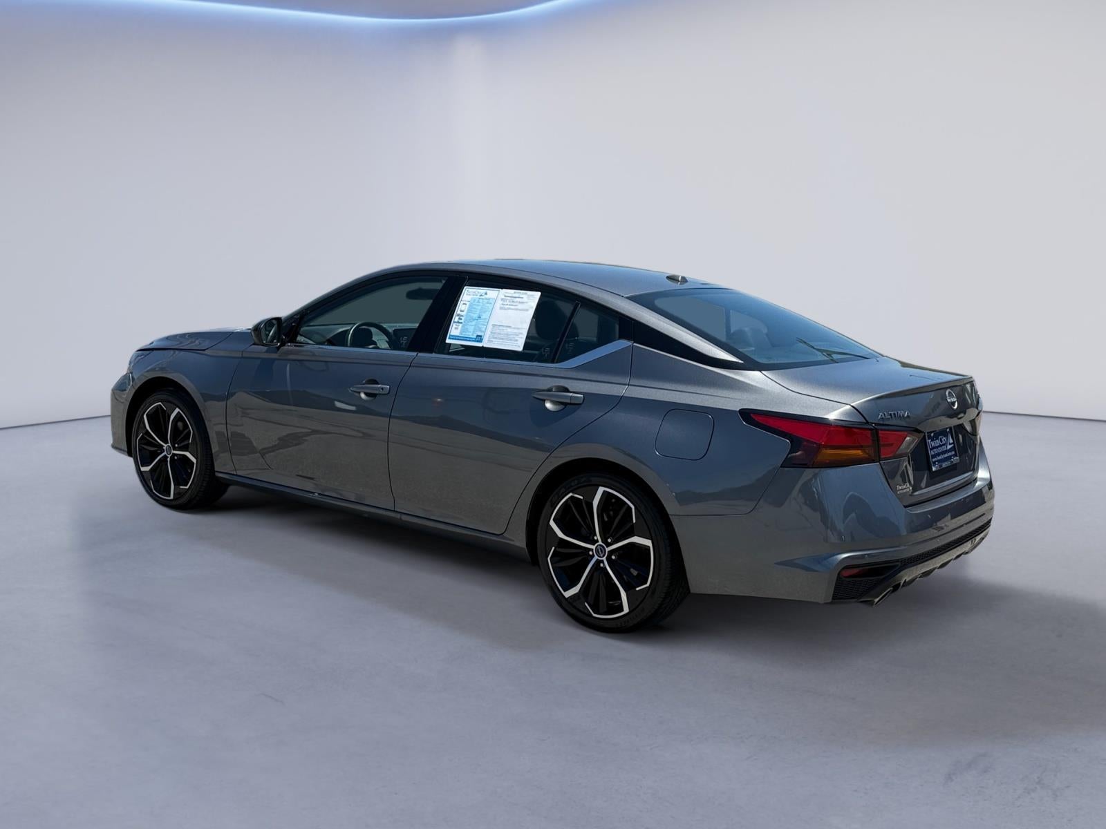 2025 Nissan ALTIMA SR