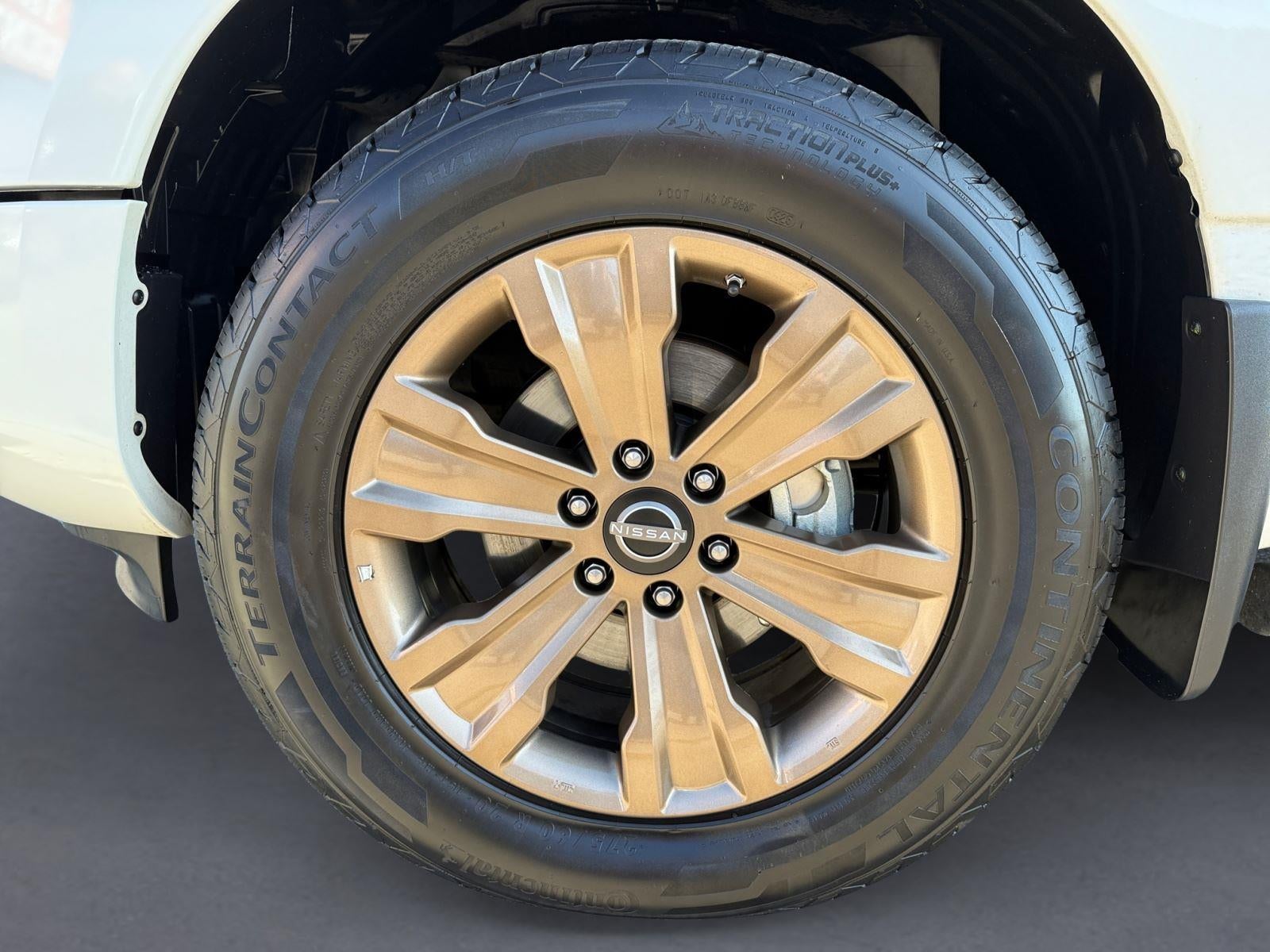 2024 Nissan Titan SV