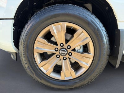 2024 Nissan Titan SV