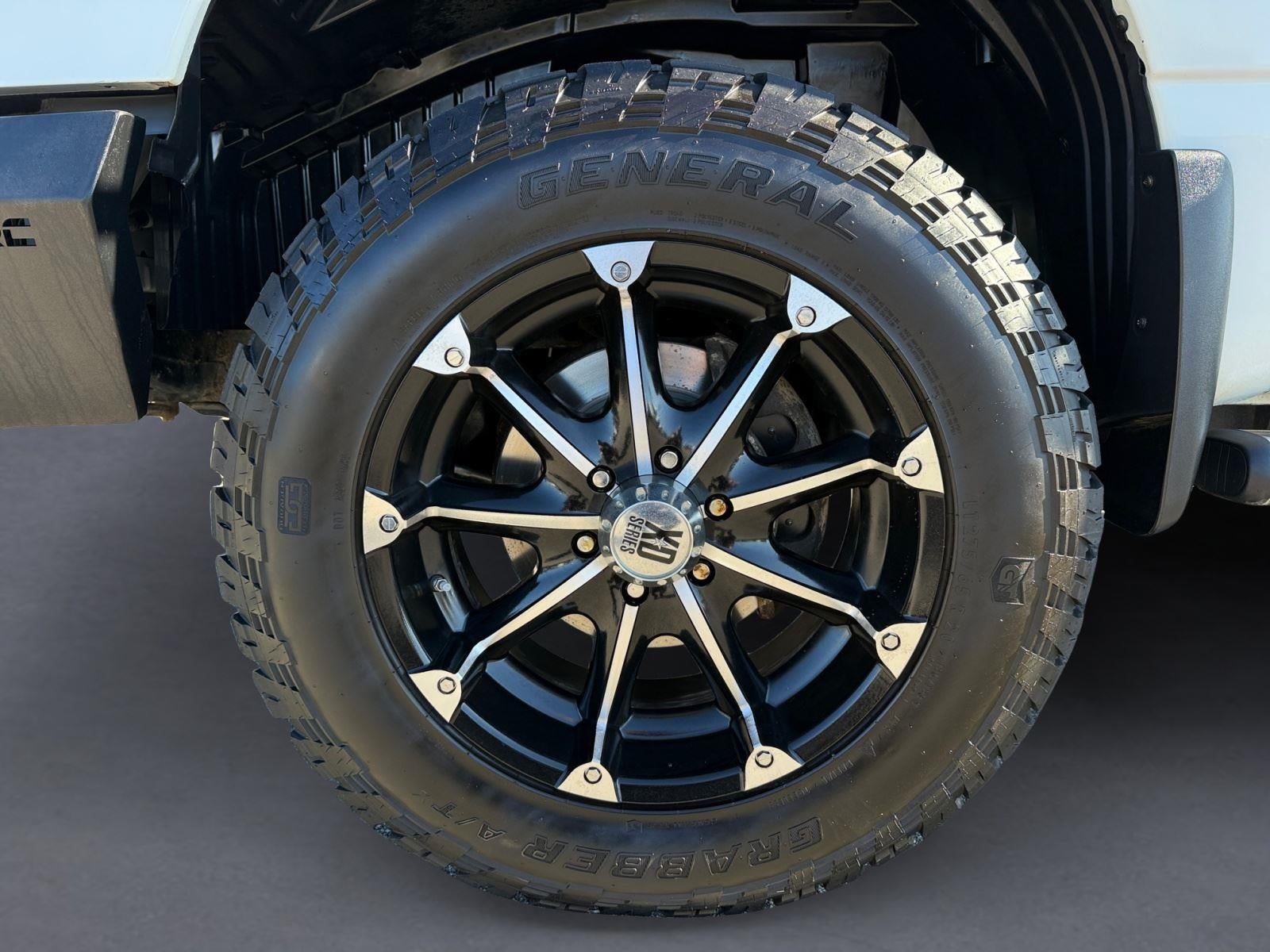 2017 Nissan Titan XD SV