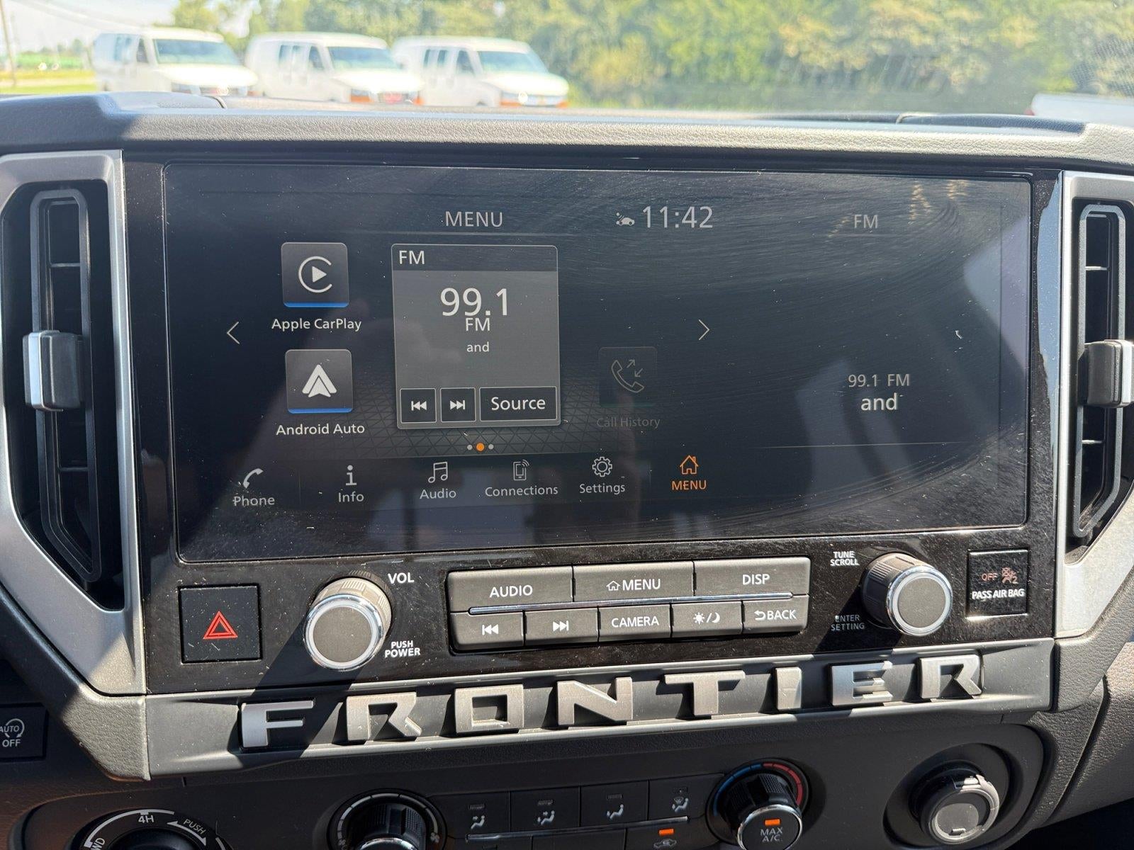2025 Nissan Frontier SV