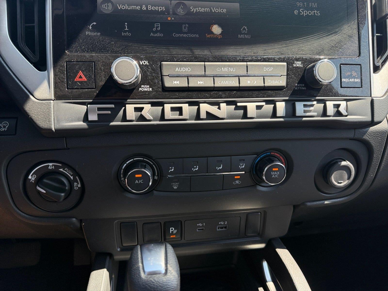 2025 Nissan Frontier SV