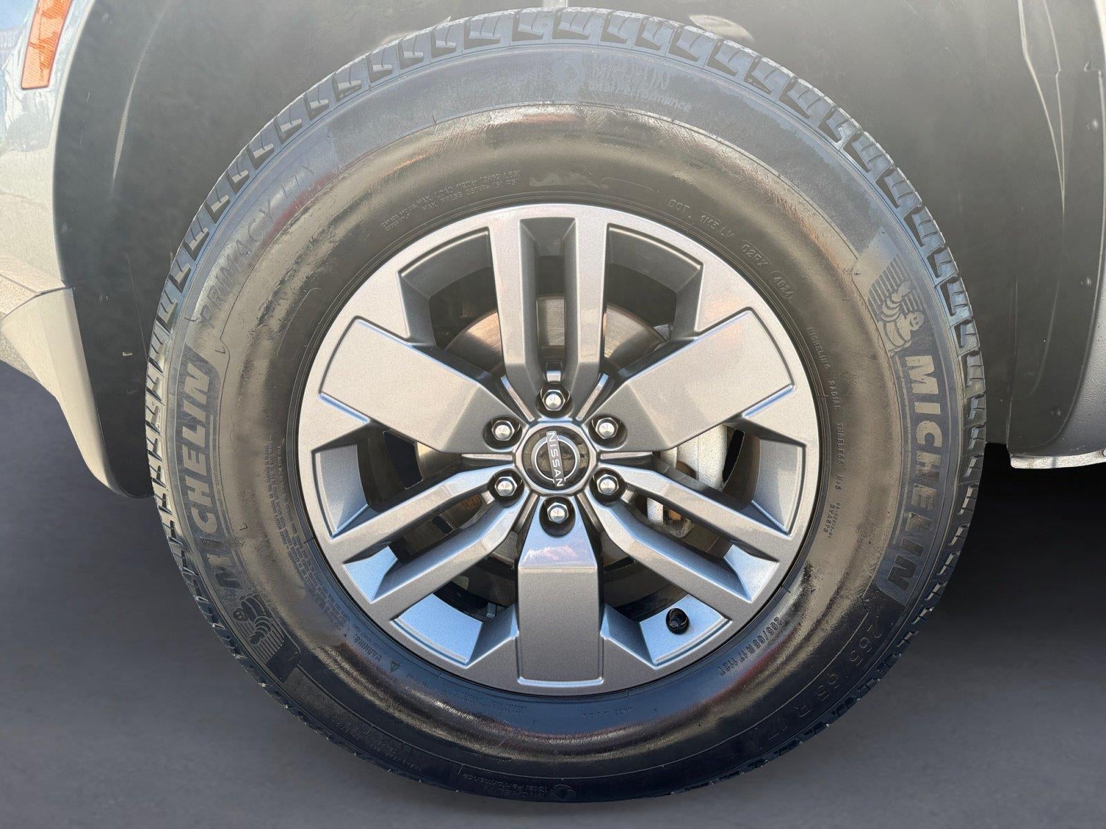 2025 Nissan Frontier SV