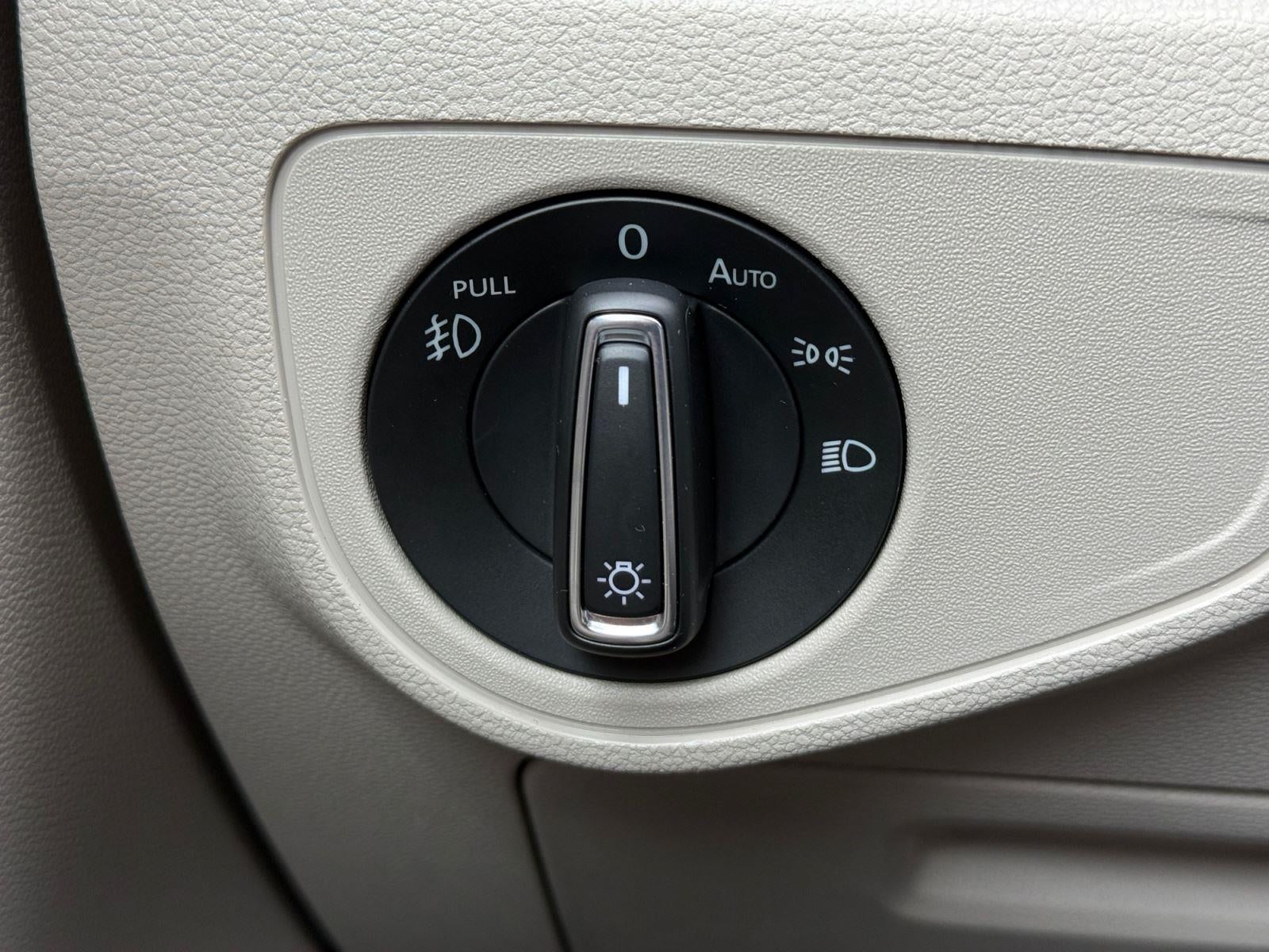 2018 Volkswagen Atlas 3.6L V6 SE w/Technology