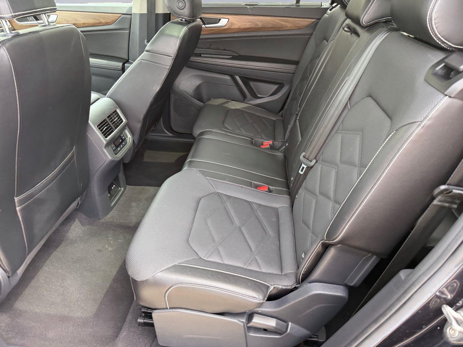 2024 Volkswagen Atlas 2.0T SE w/Technology