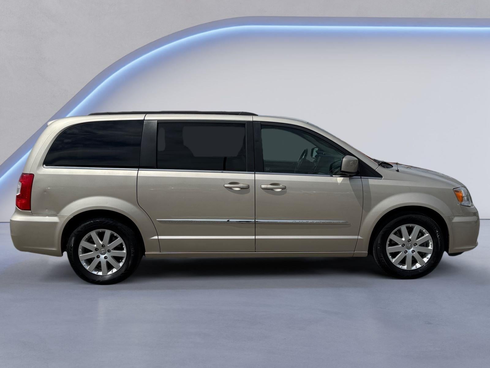2015 Chrysler Town & Country Touring