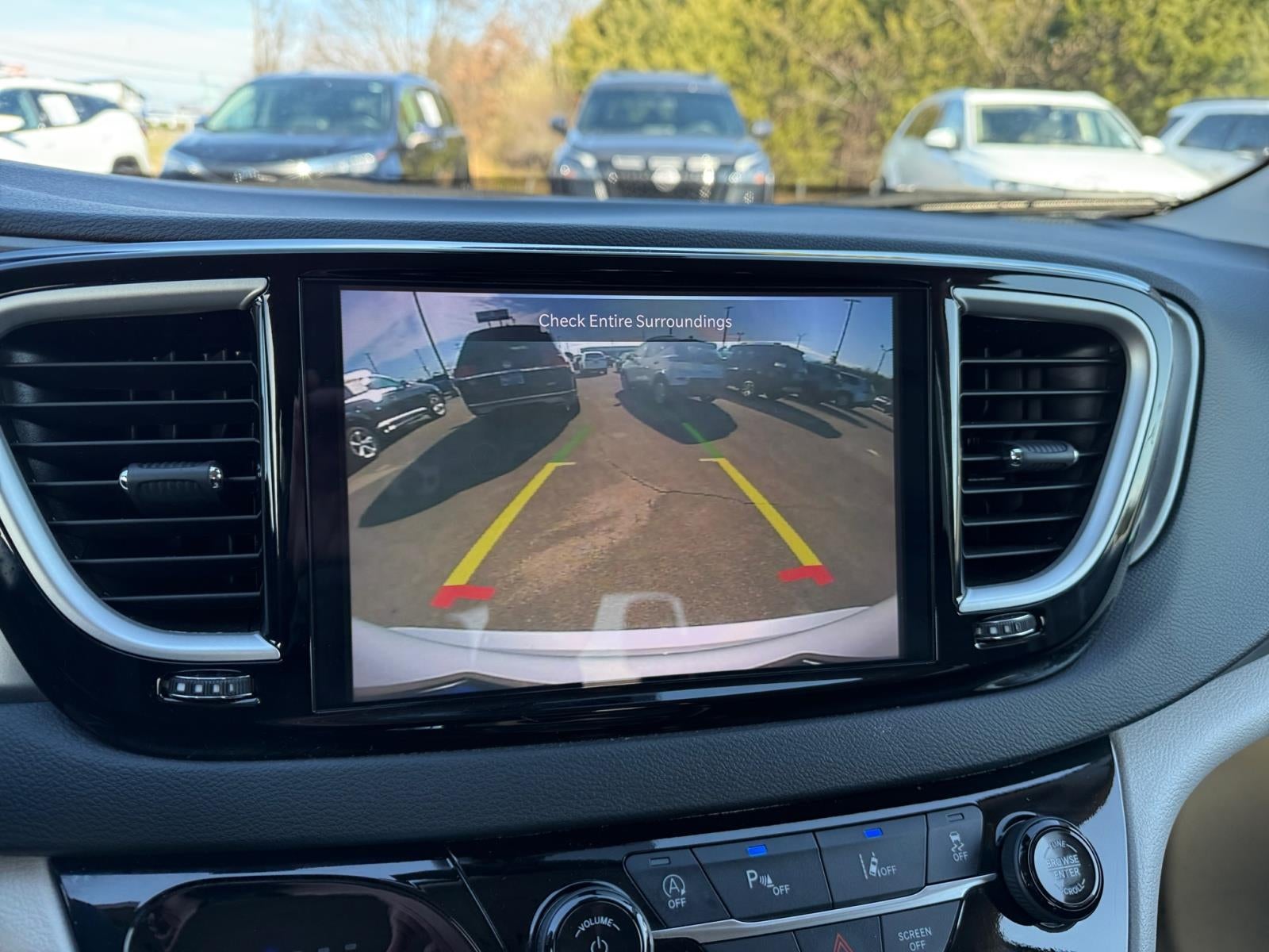 2024 Chrysler Pacifica Touring L