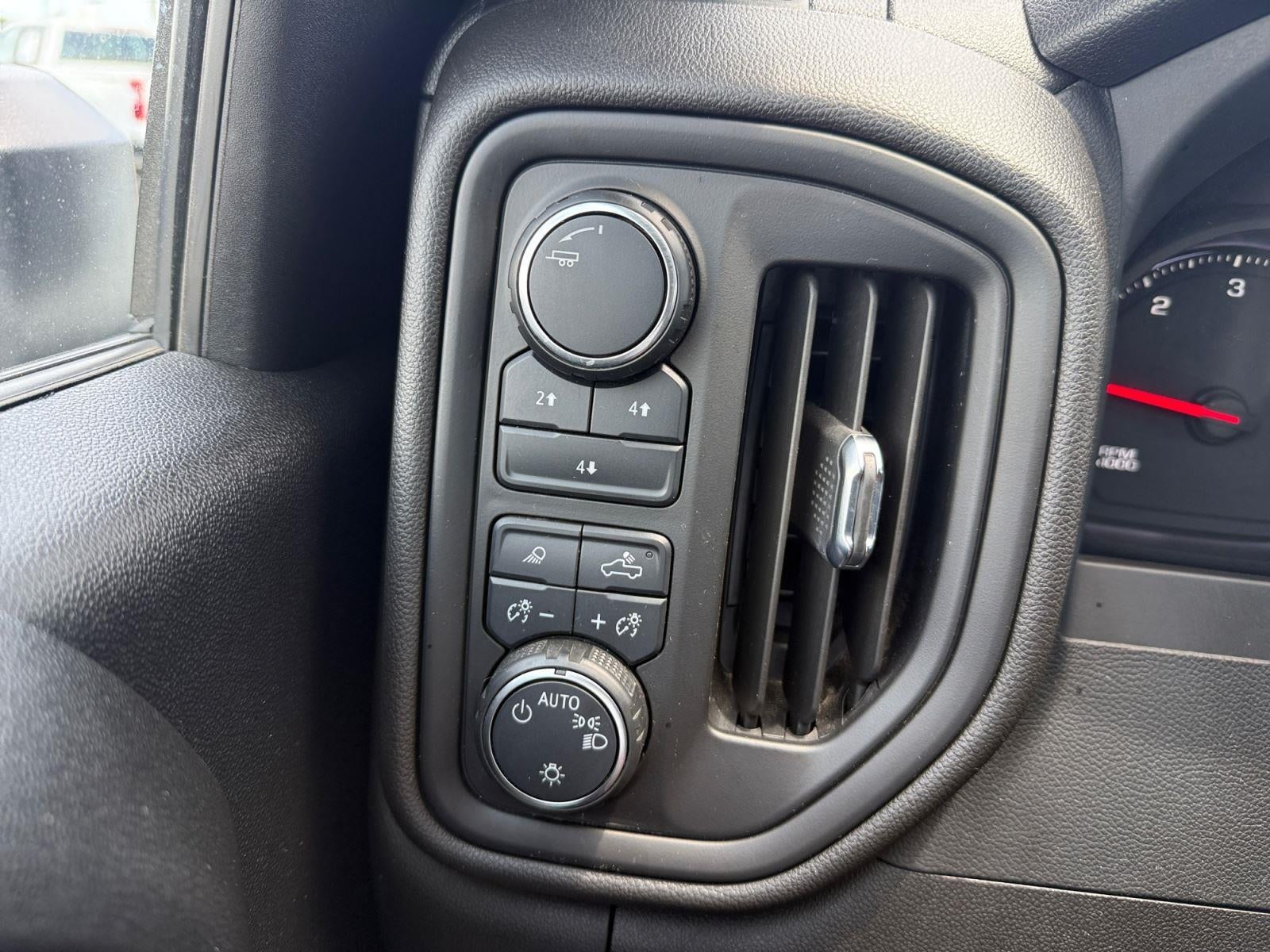 2024 Chevrolet Silverado 2500HD Custom