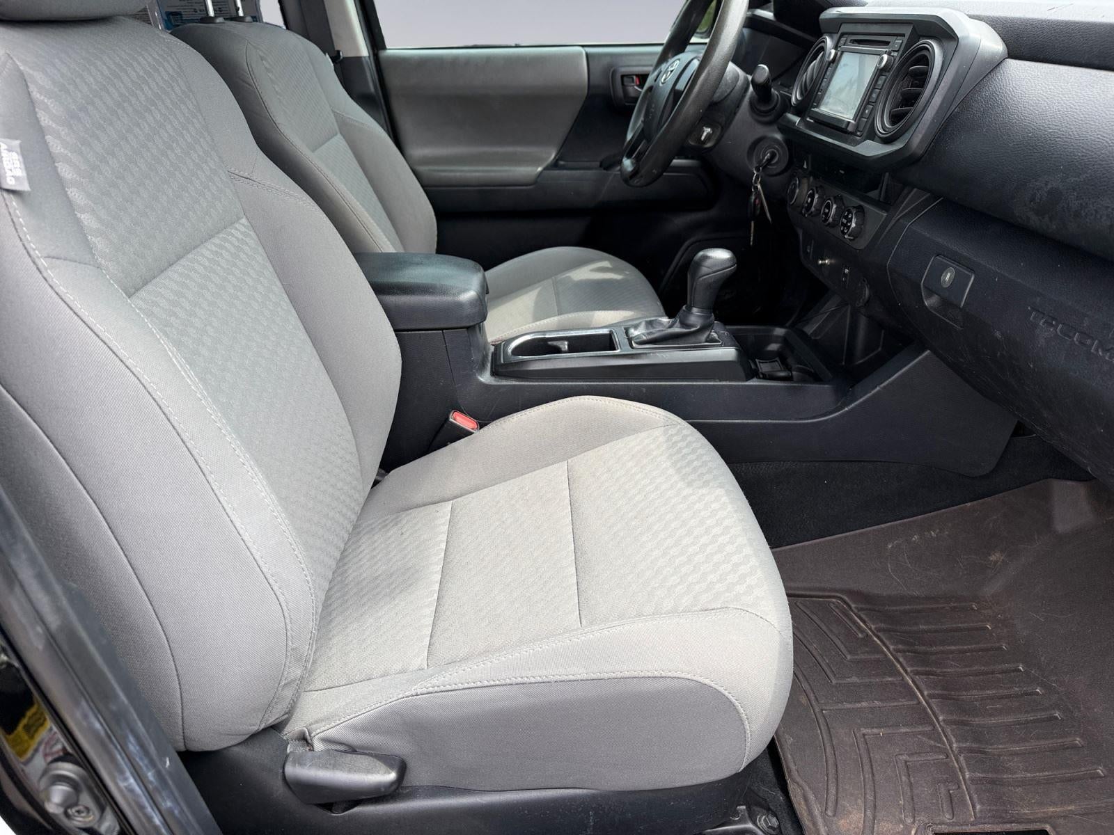 2017 Toyota Tacoma SR V6