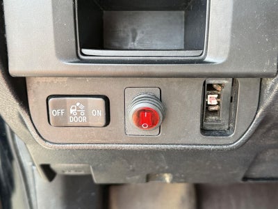 2017 Toyota Tacoma SR V6