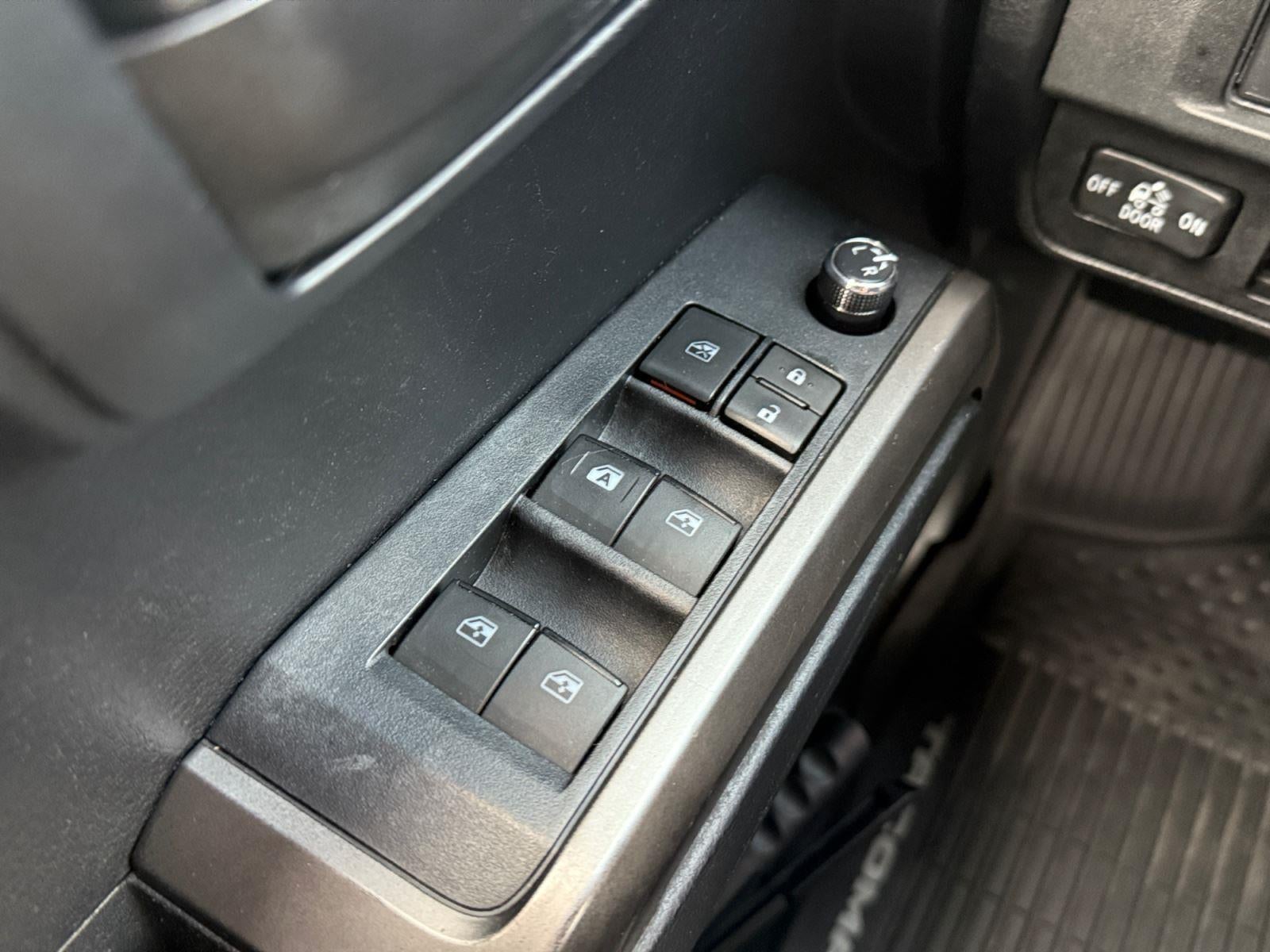 2018 Toyota Tacoma SR5 V6