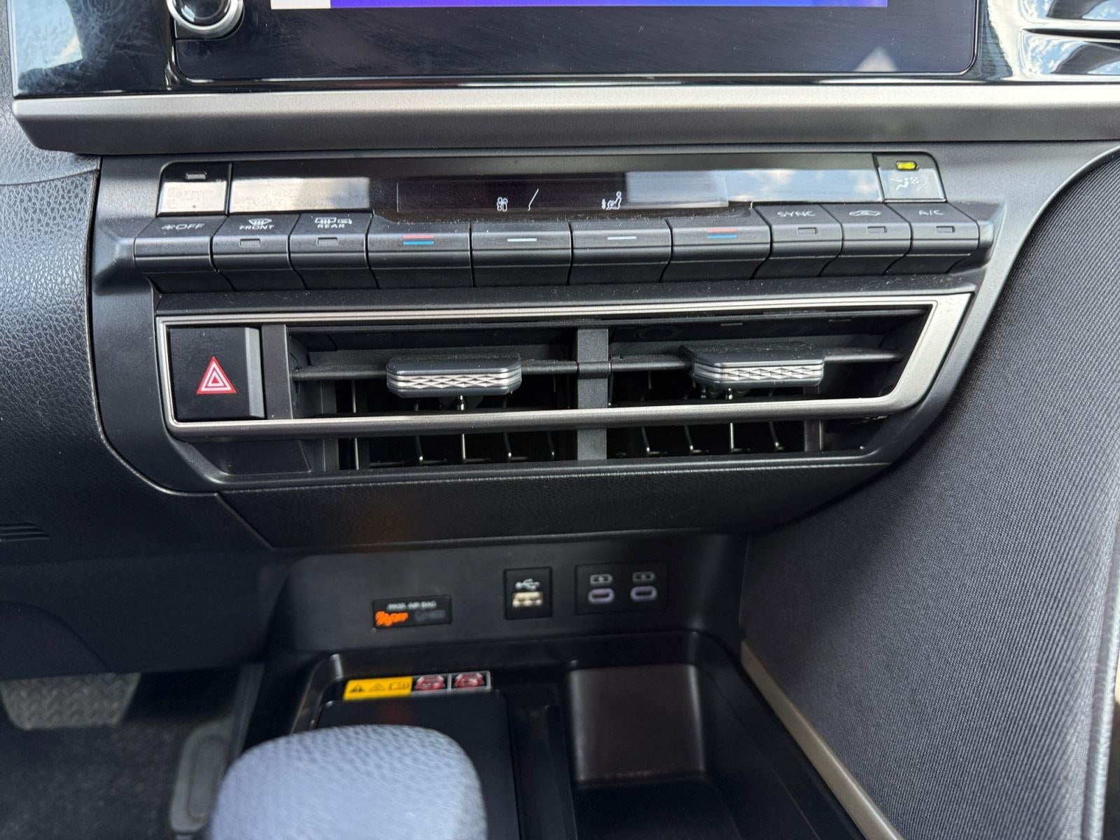 2025 Toyota CAMRY Base