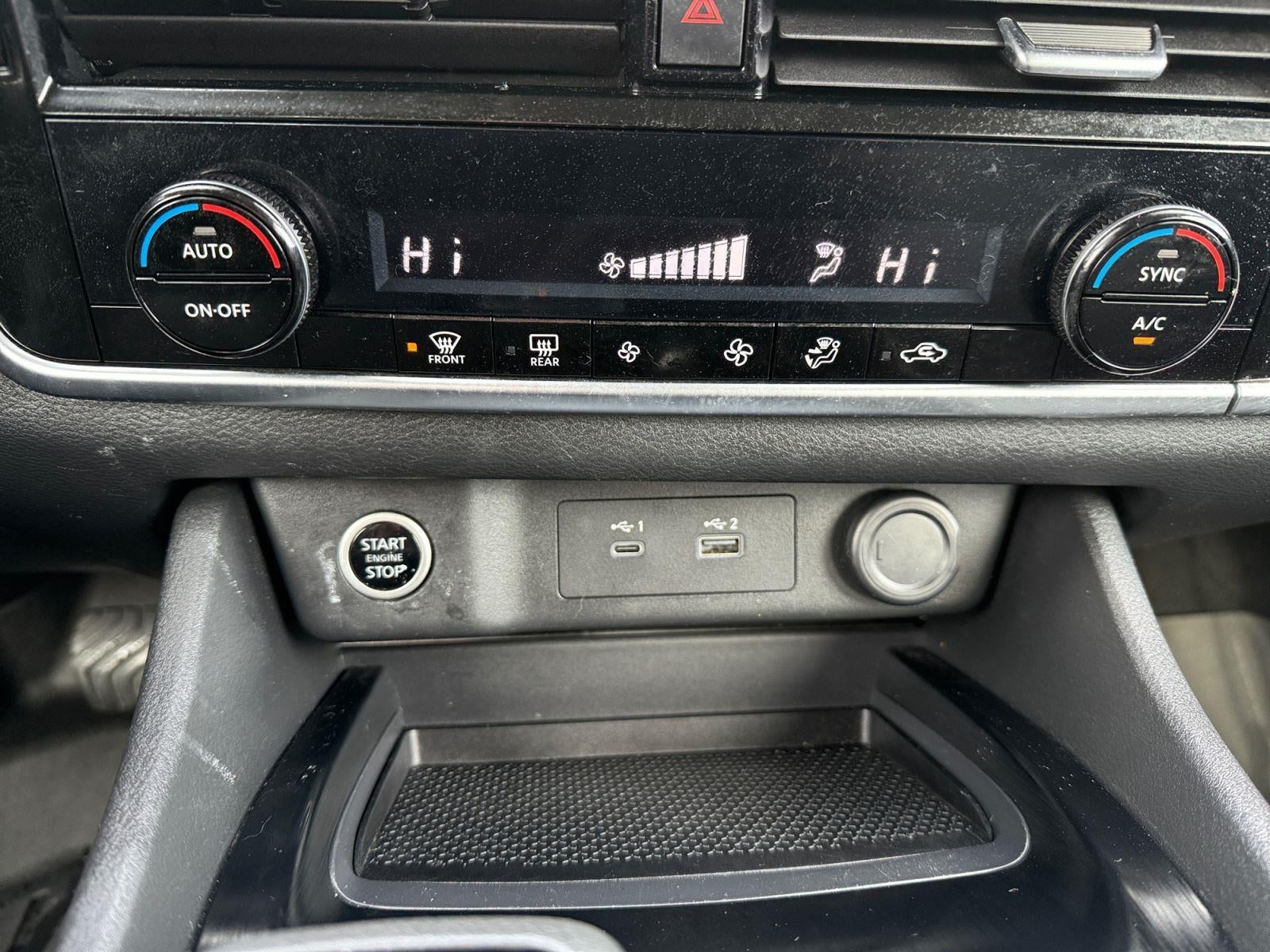 2022 Nissan Rogue SV