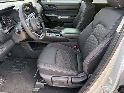 2023 Nissan Pathfinder S