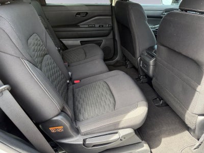 2023 Nissan Pathfinder S