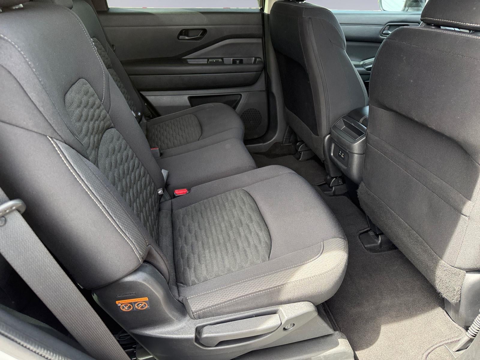 2023 Nissan Pathfinder S
