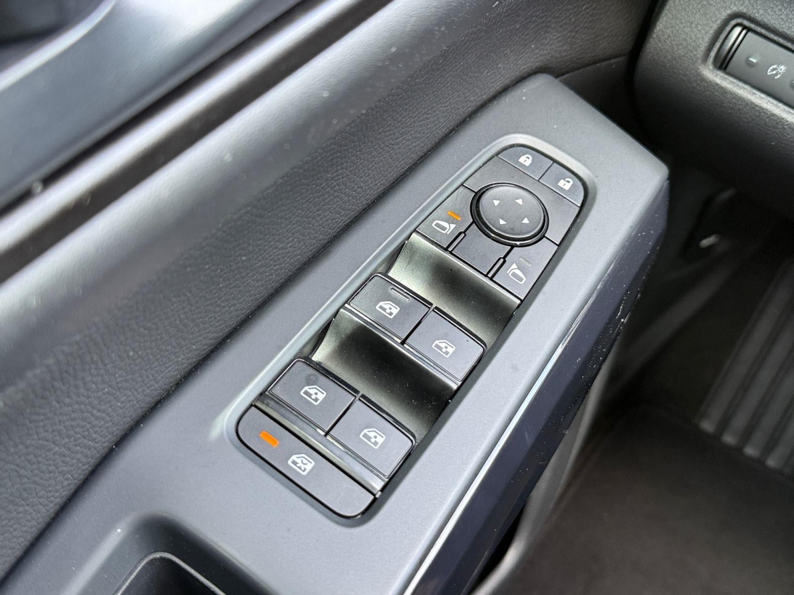 2023 Nissan Pathfinder S