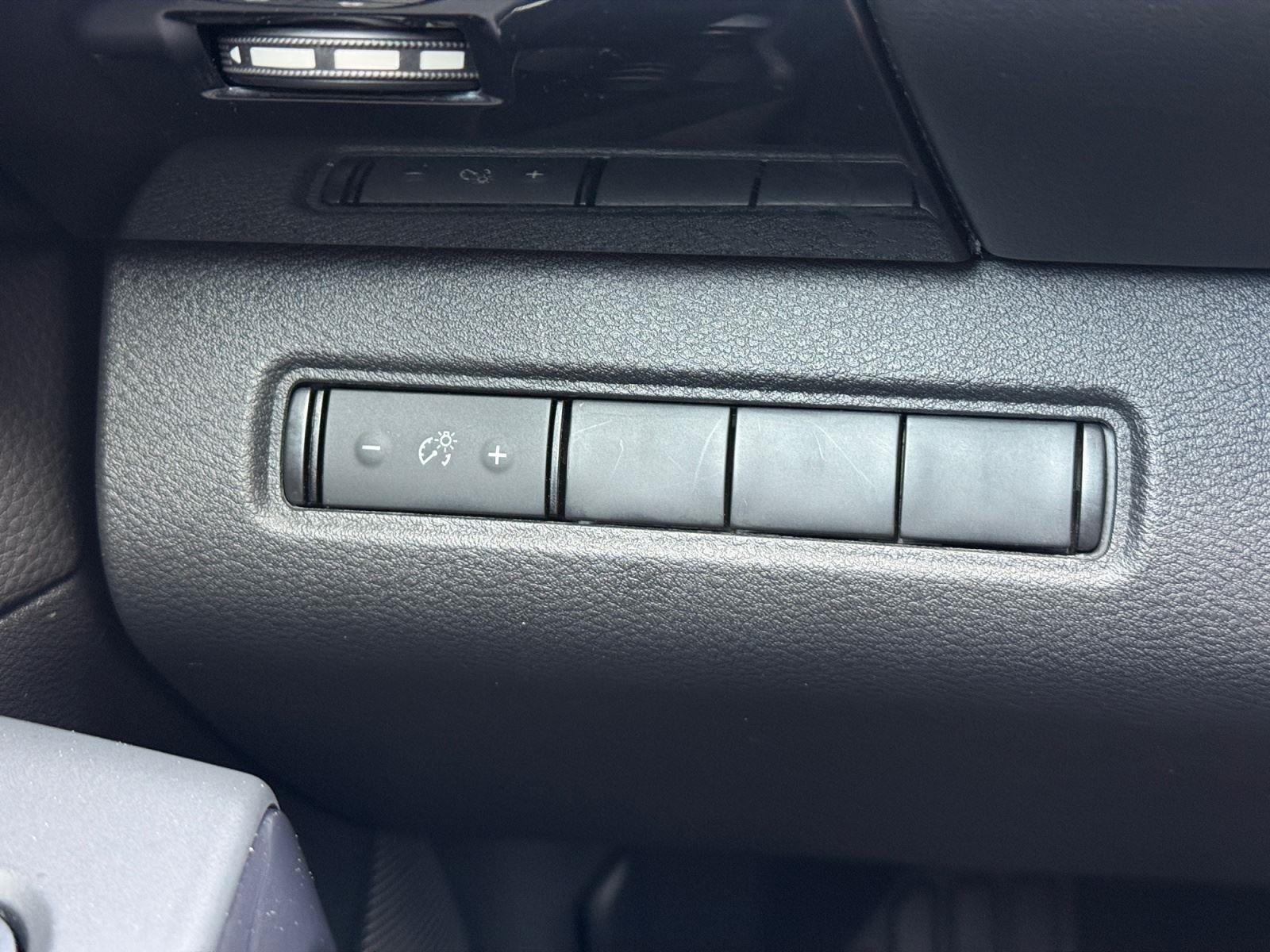 2023 Nissan Pathfinder S