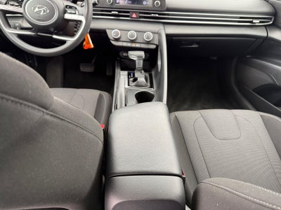 2021 Hyundai Elantra SE