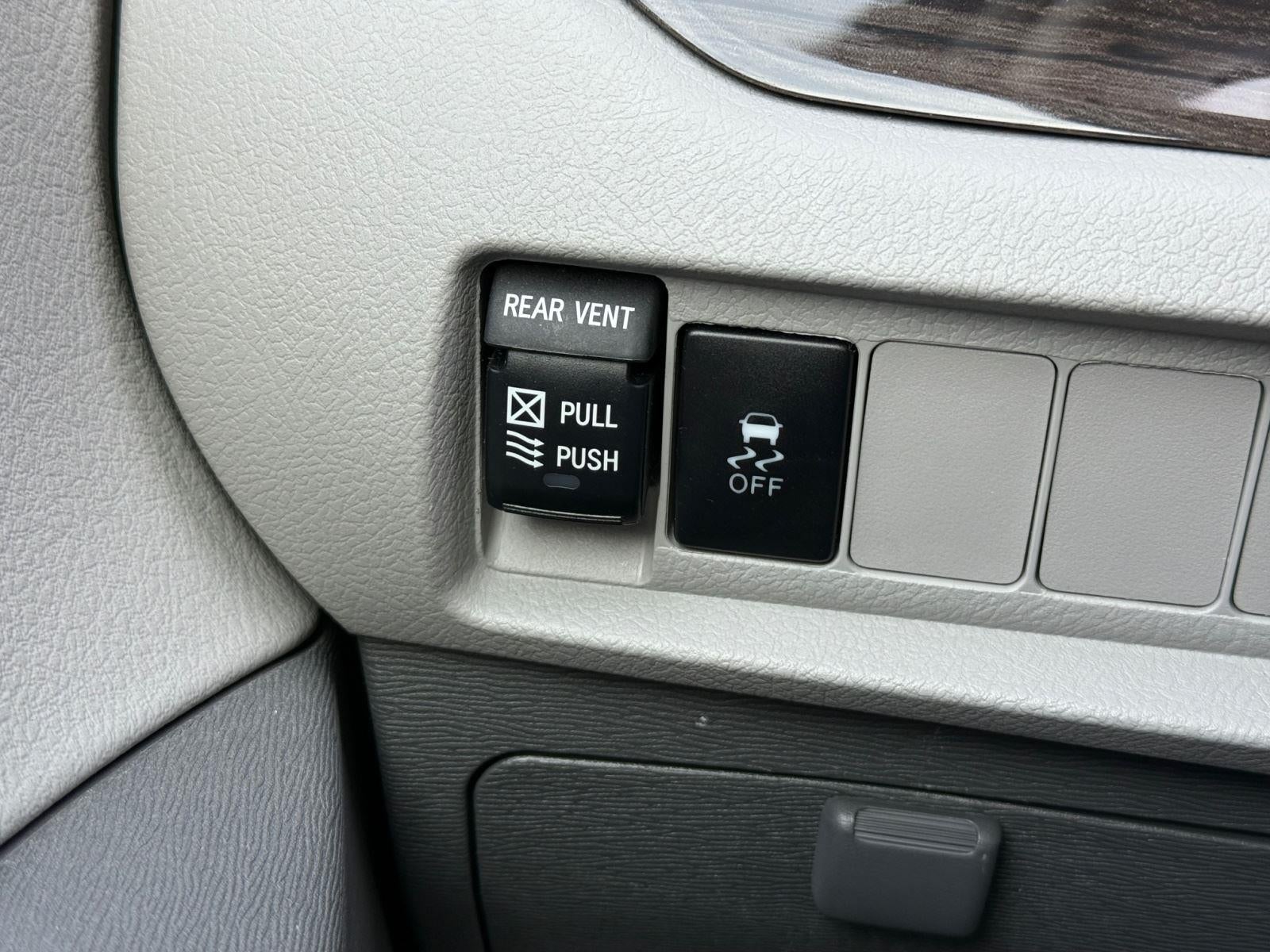 2018 Toyota Sienna XLE 8-Passenger