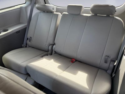 2018 Toyota Sienna XLE 8-Passenger