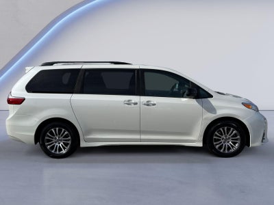 2018 Toyota Sienna XLE 8-Passenger