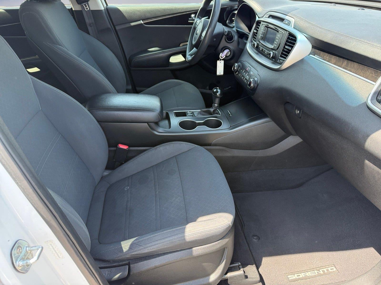 2017 Kia Sorento LX