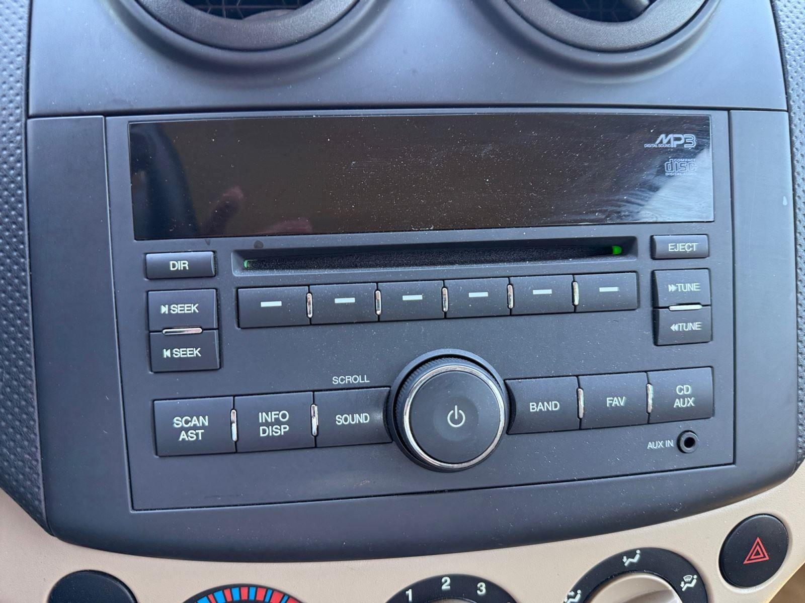 2011 Chevrolet Aveo LT w/1LT