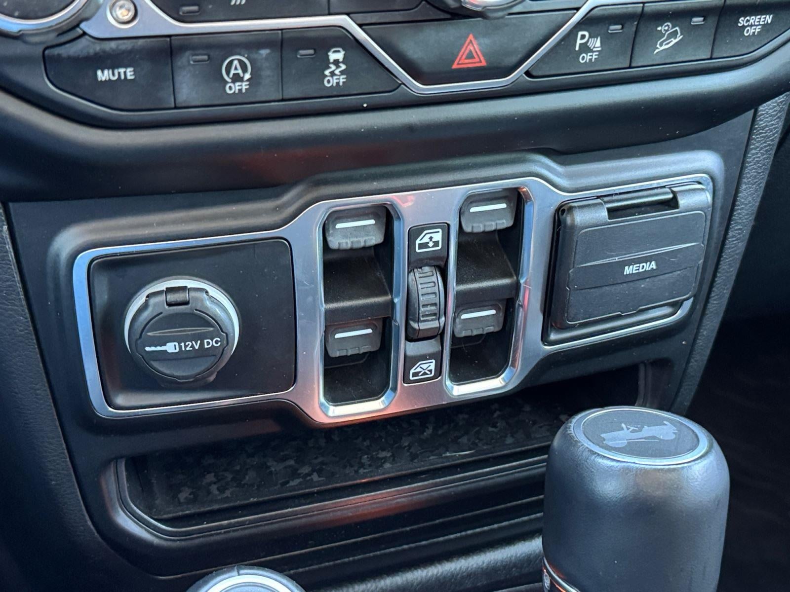 2020 Jeep Wrangler Unlimited Sahara Altitude