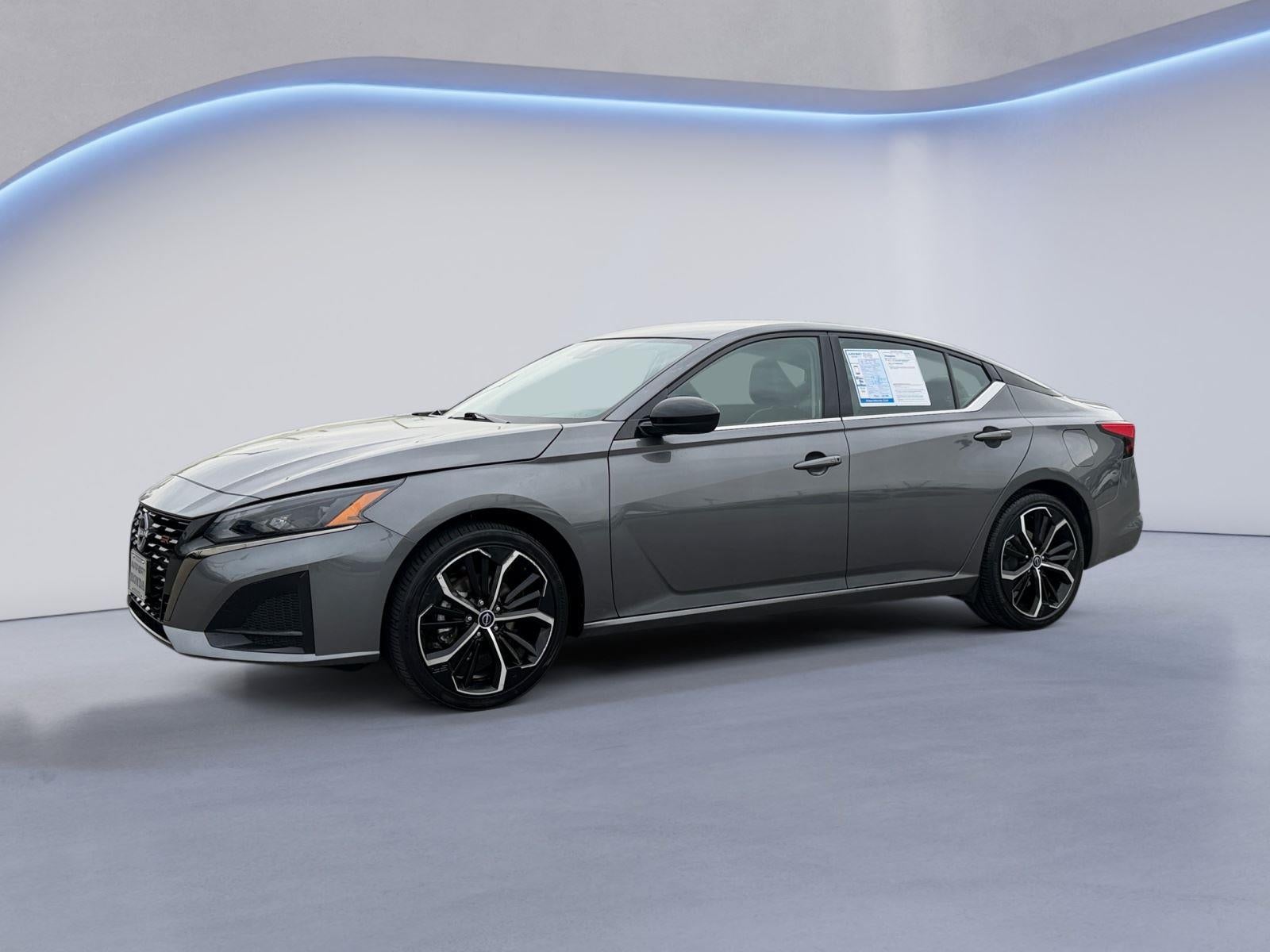 2025 Nissan Altima SR