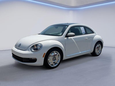 2014 Volkswagen Beetle 2.5L w/Sun/Sound/Nav