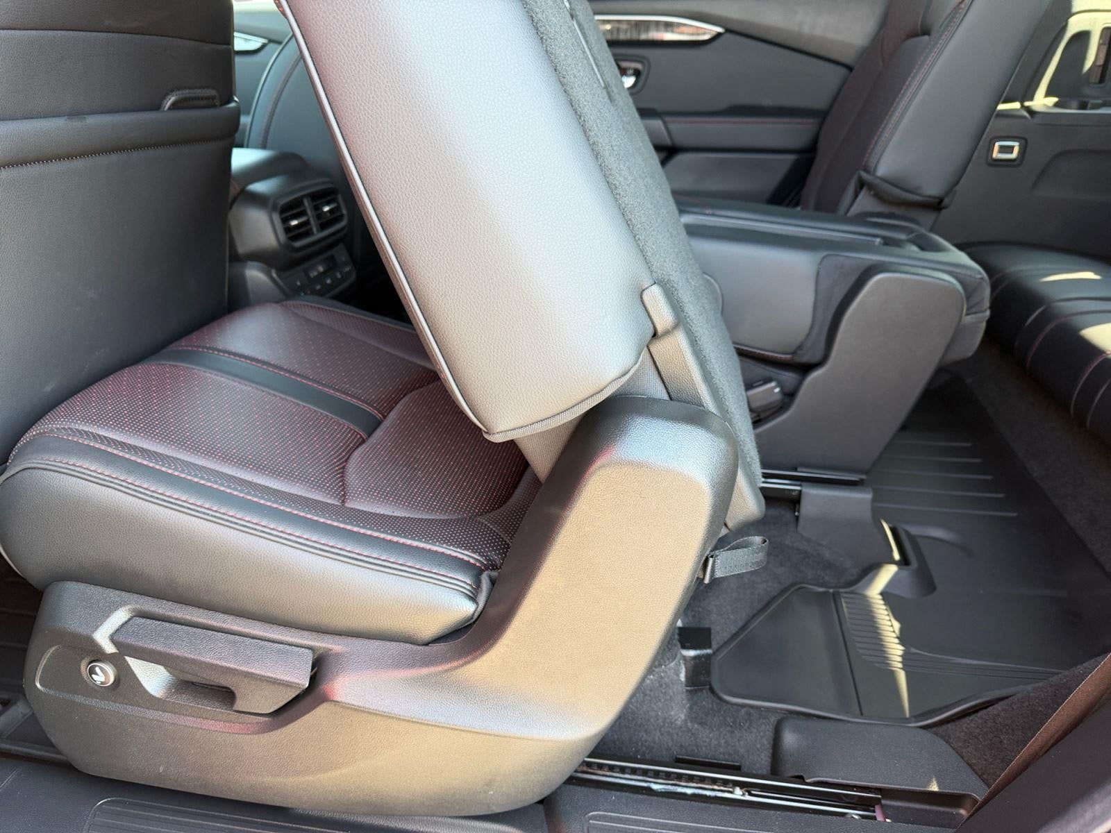 2025 Honda Pilot Black Edition