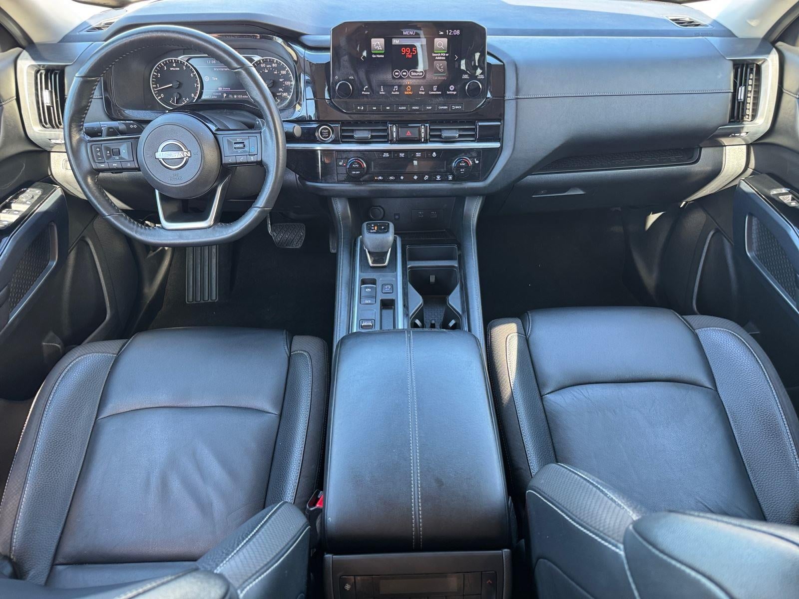 2023 Nissan Pathfinder SL