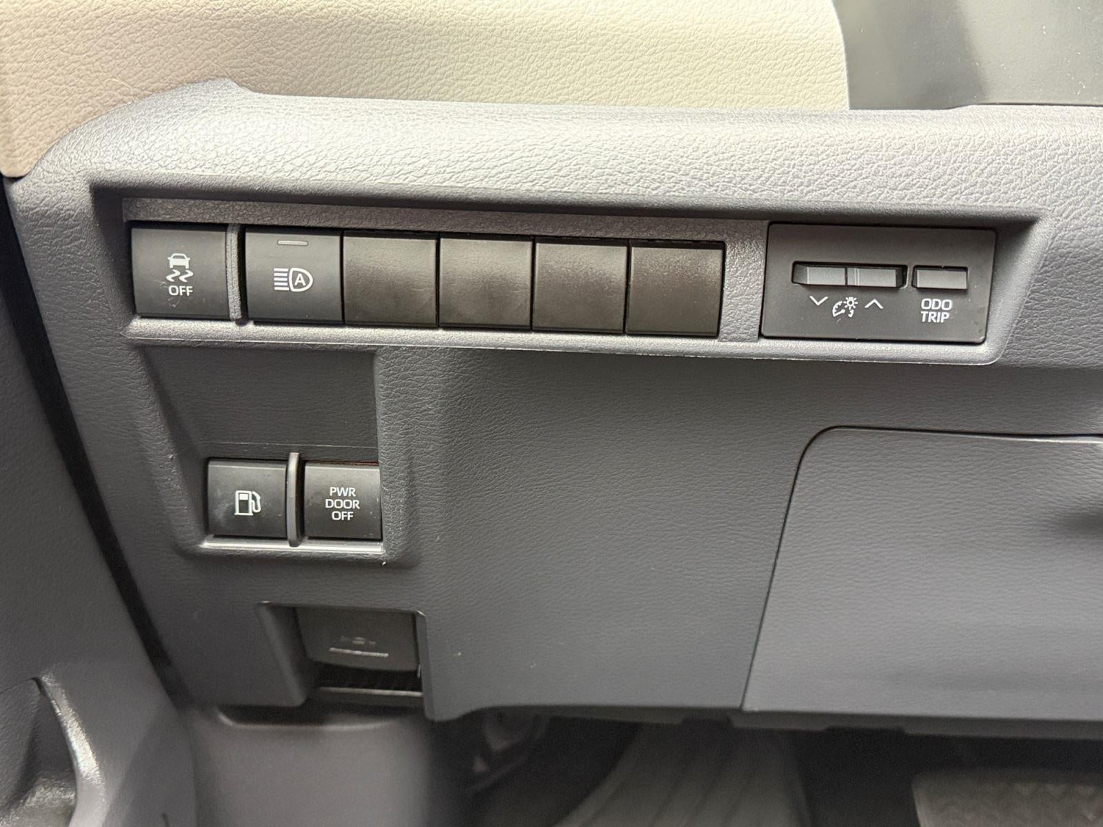 2021 Toyota Sienna LE