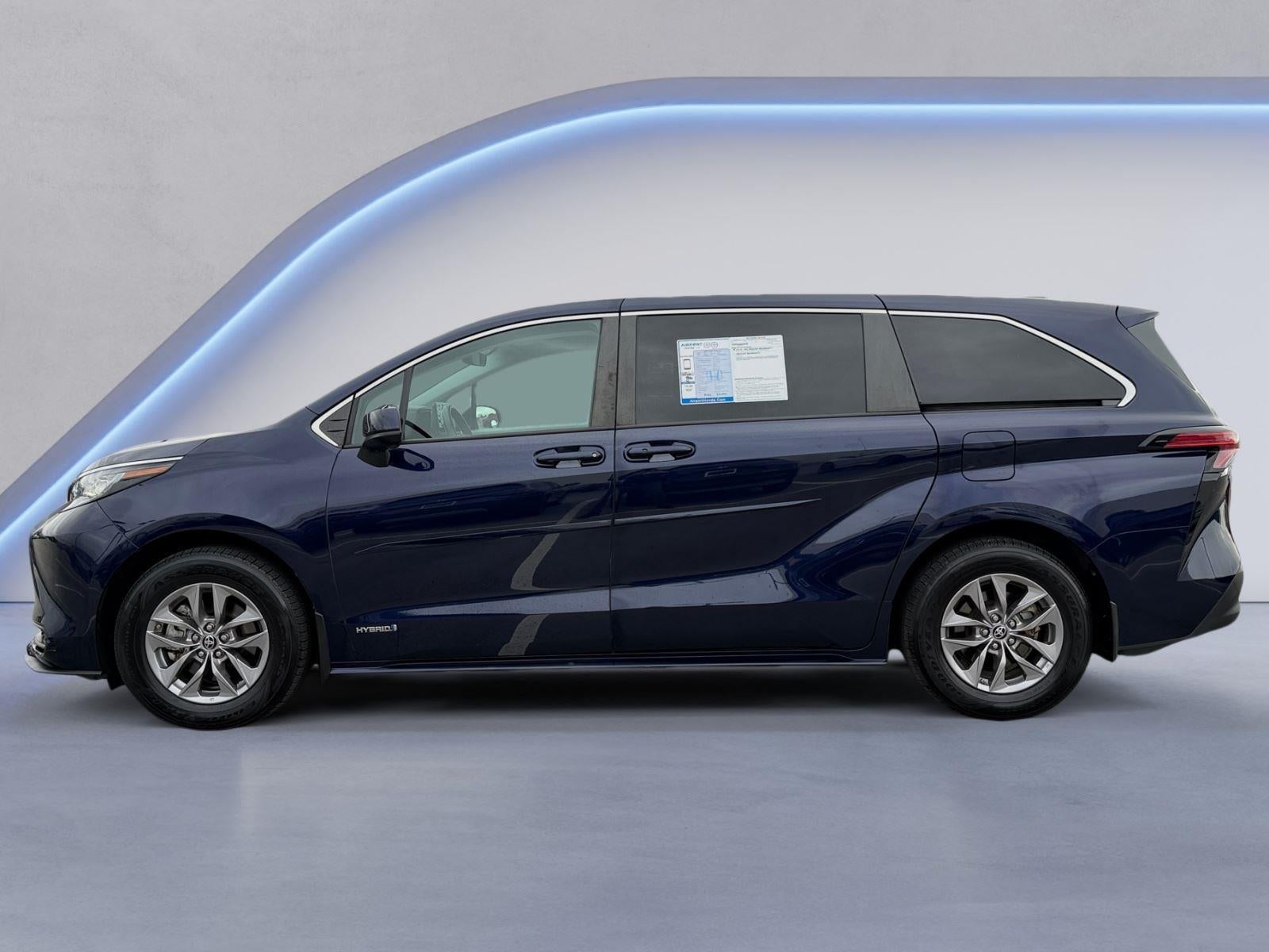 2021 Toyota Sienna LE