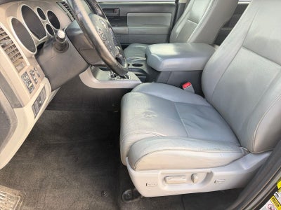 2013 Toyota Sequoia SR5