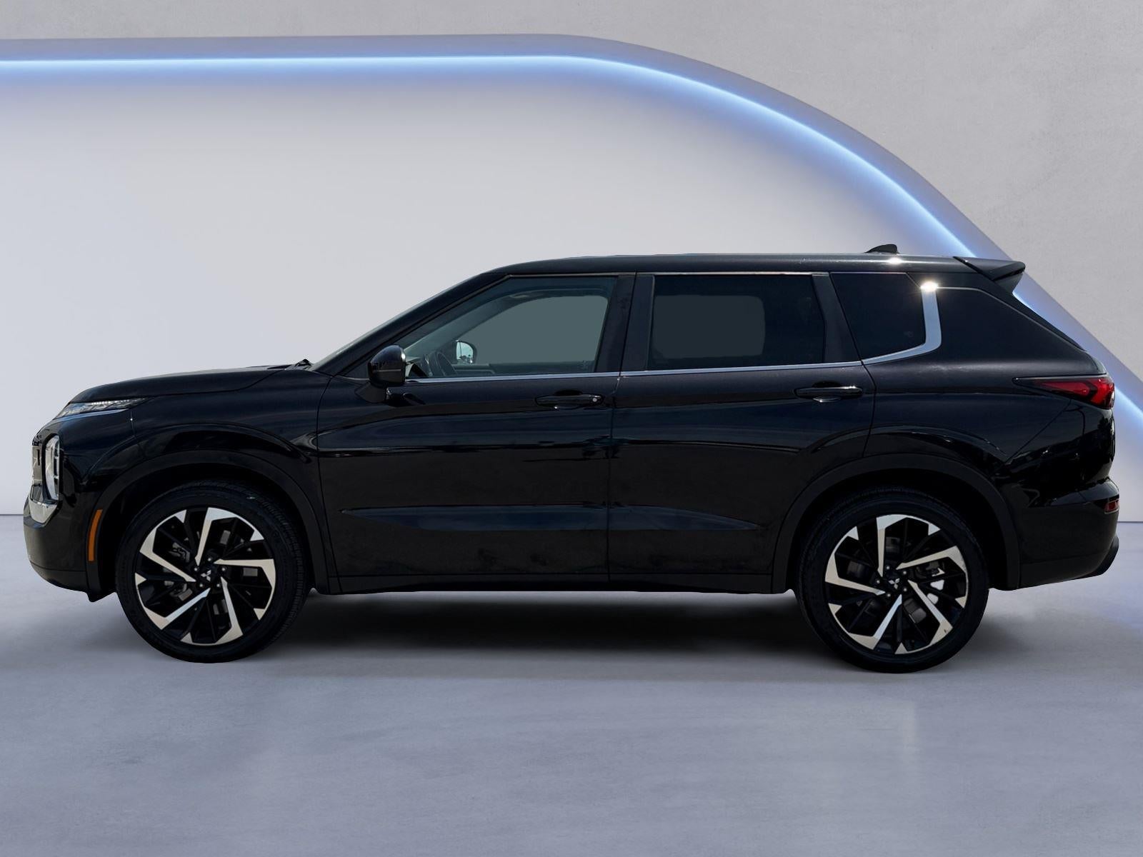 2022 Mitsubishi Outlander ES